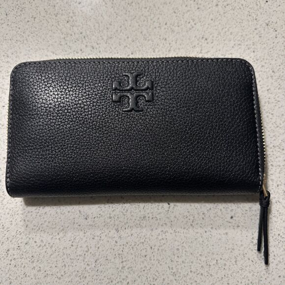 Tory Burch Continental Wallet & ID Holder Black 146471 0623 - Picture 1 of 3